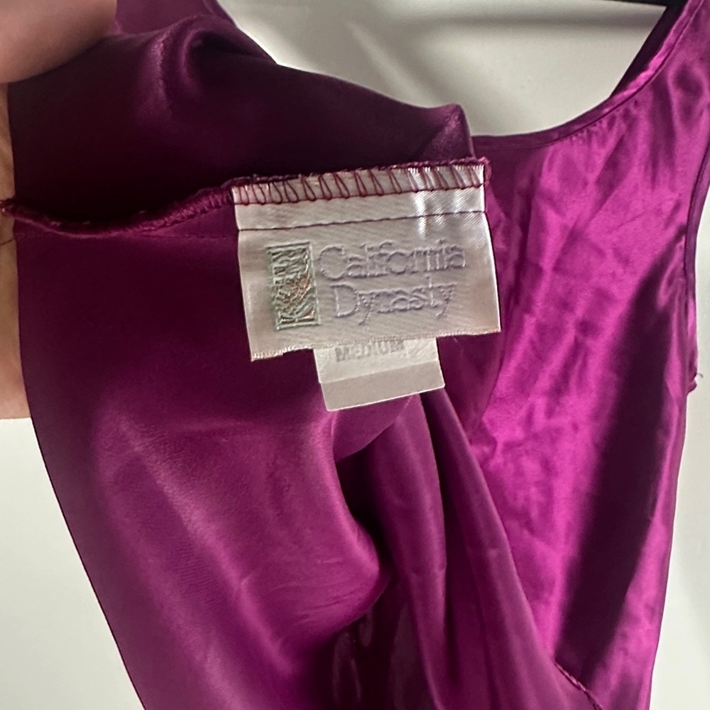 Vintage Purple Satin Tank Top with Lace Detail by California Dynasty Size Medium - Picture 4 of 5